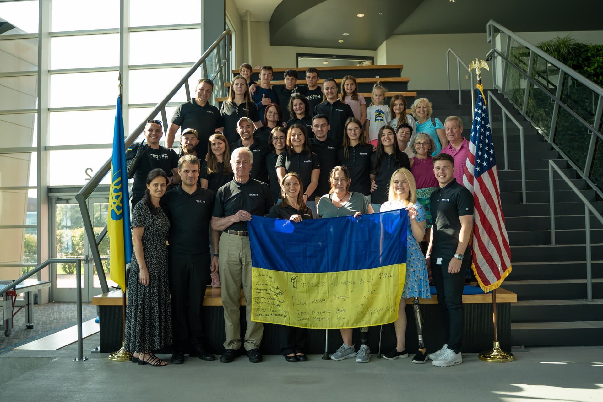picture of Protez Academy students and teachers
